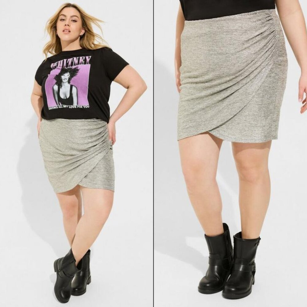 NWT Torrid Foil Knit Tulip Mini Skirt with Ruching in Silver Womens Size 10 Glam